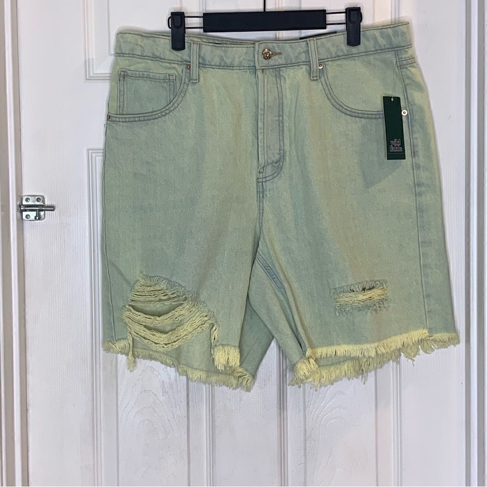 Wild Fable High Rise Bermuda Shorts Distressed Green Yellow Size 14